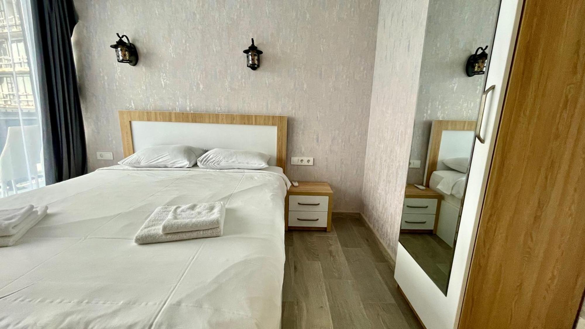 Marvella Hotel Orbi Beach Tower Batumi Exterior photo
