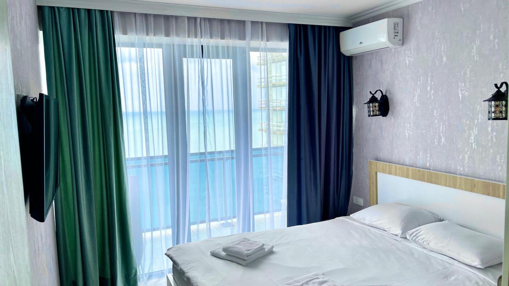 Marvella Hotel Orbi Beach Tower Batumi Exterior photo